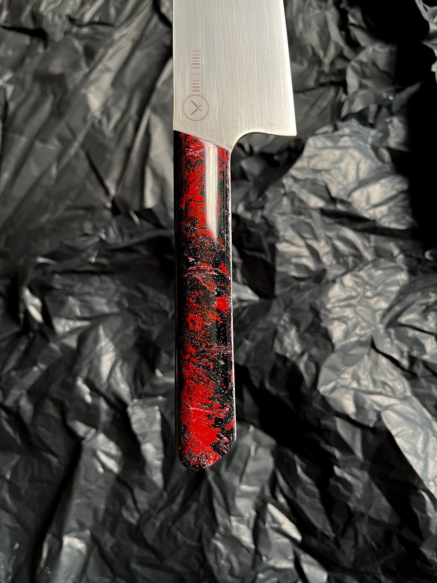 Santoku červený mramor